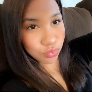 Meet your Posher, Lana